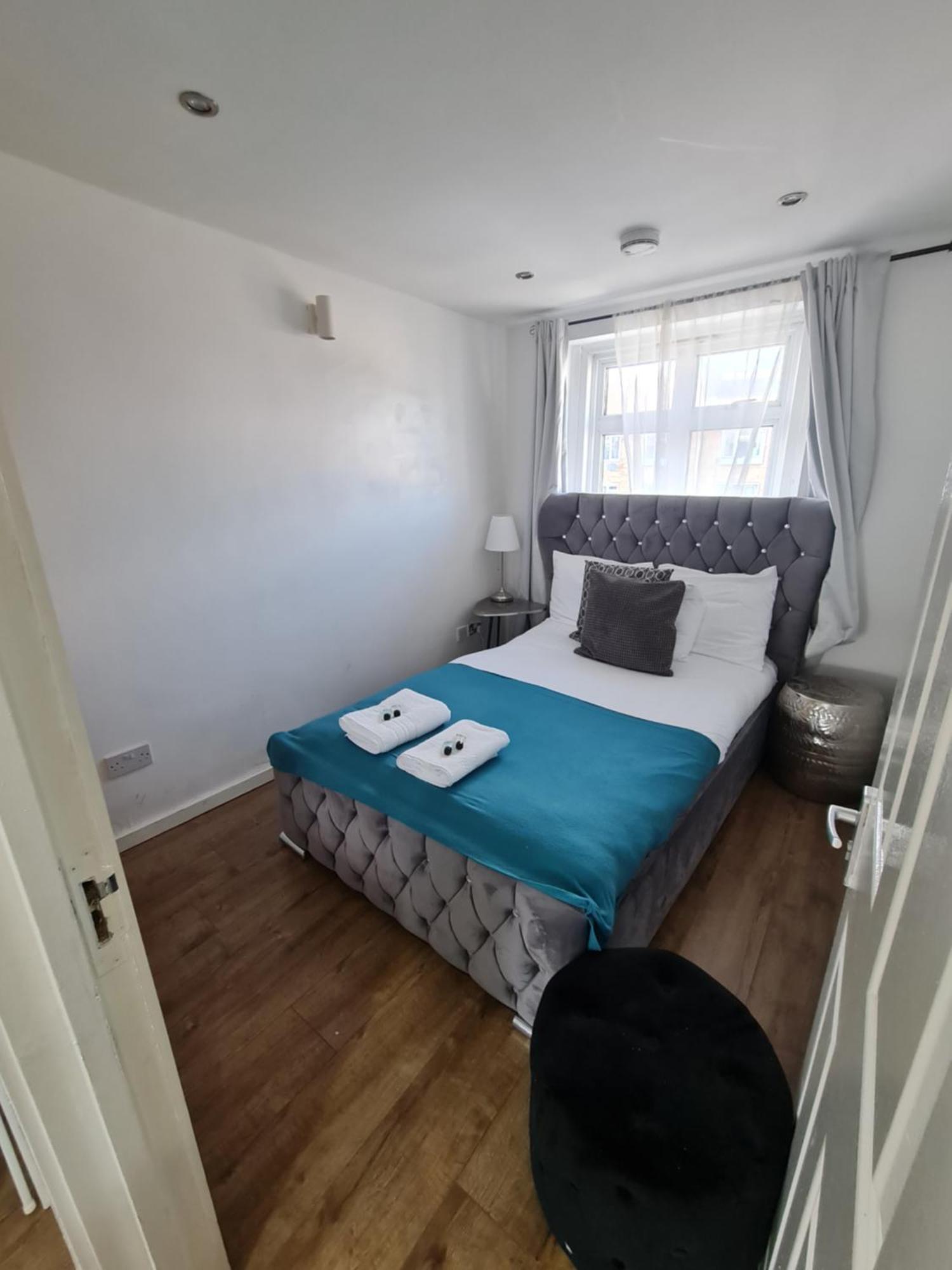 Urban Hideaway 2beds Лондон