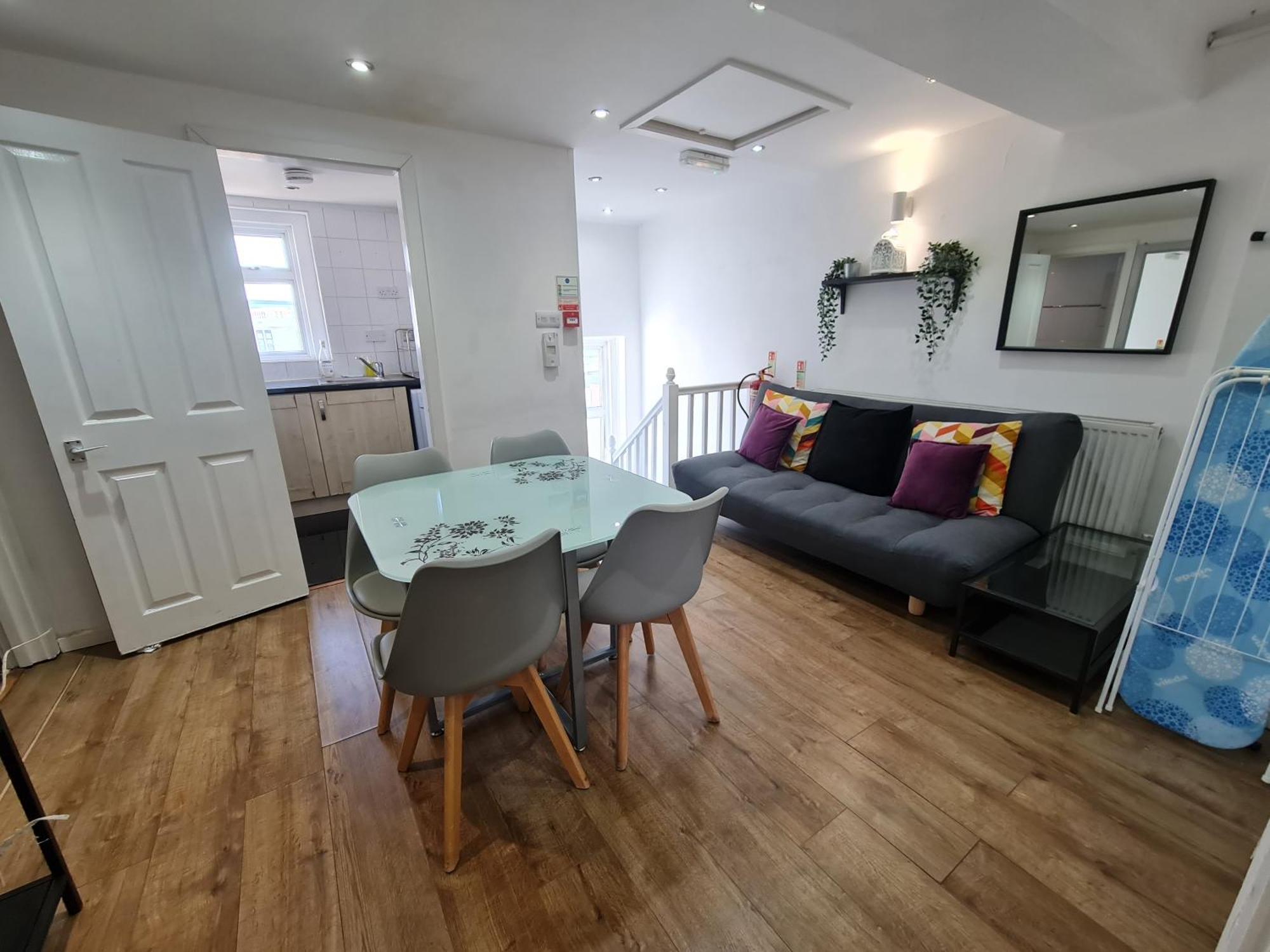 Апартаменты Urban Hideaway 2beds *